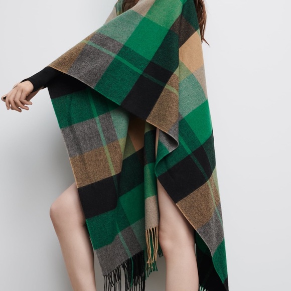 Zara plaid cape green cozy fringed sweater wool